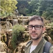 Profesor titulado en Historia y con habilitación para impartir Geografía. Poseo el Máster del Profesorado en Educación Secundaria.